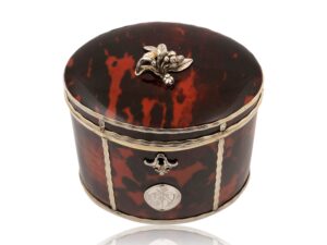 Top of the Silver Gilt Oval Red Tortoiseshell Tea Caddy