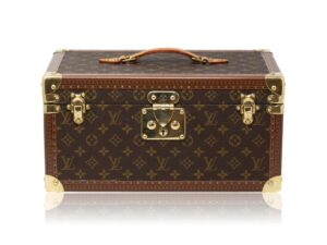 Front of the jewellery box