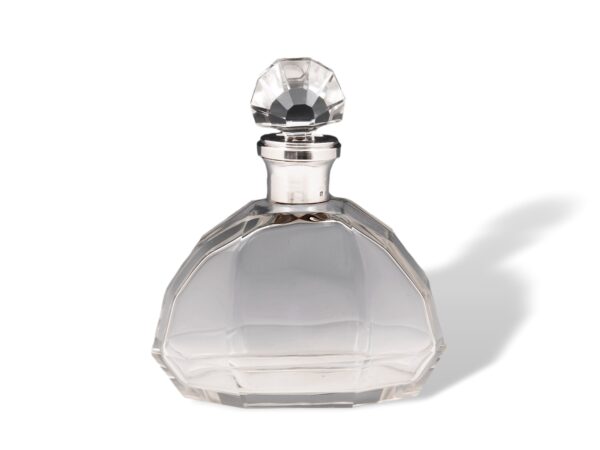 Front profile of the Art Deco Decanter