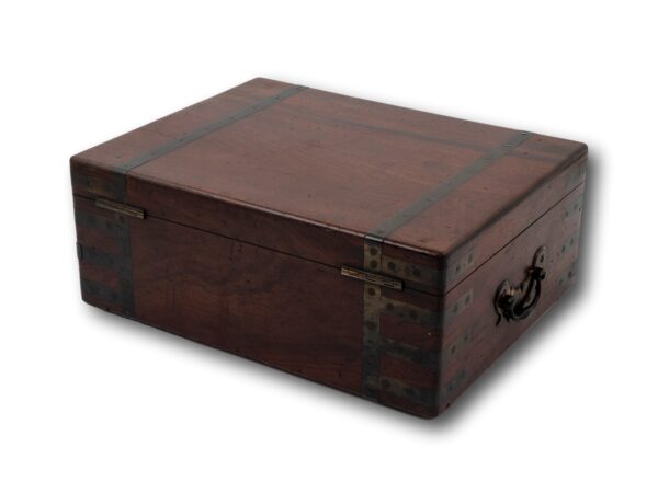 Rear overview of the Captains Military Writing Box