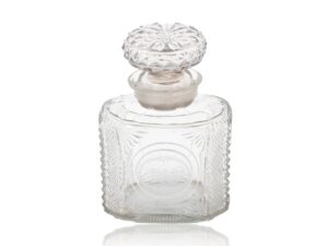 Overview of the cut glass tea caddy