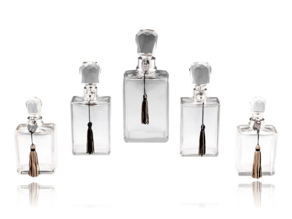 Overview of five decanter bottle set by hukin and heath