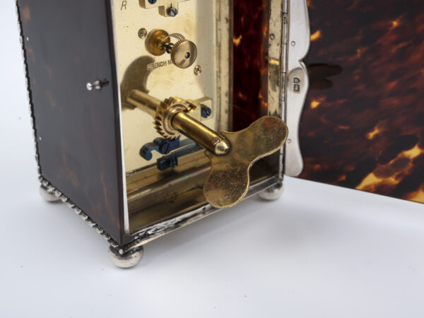 Close up with the key inserted to the movement