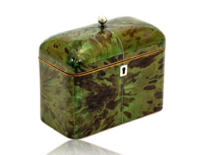 Overview of the Green Tortoiseshell Tea Caddy