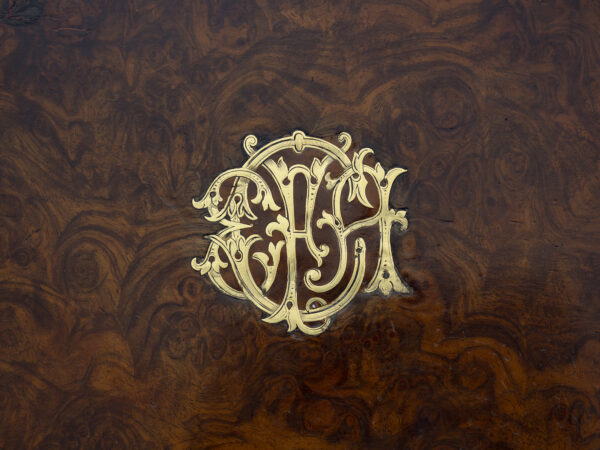 Close up of the Monogram to the lid of the box