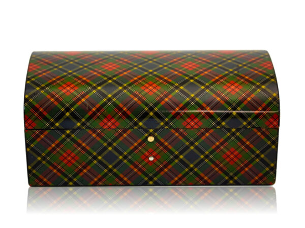 Overview of the Scottish Tartanware Box