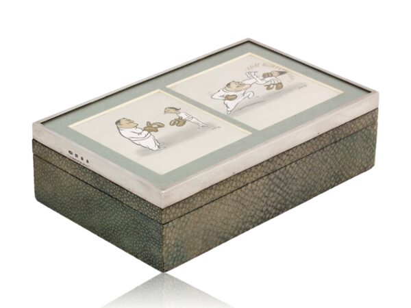 Front overview of the shagreen artists cigarette case