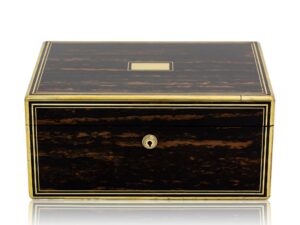 Front overview of the Coromandel Jewellery Box by Lund