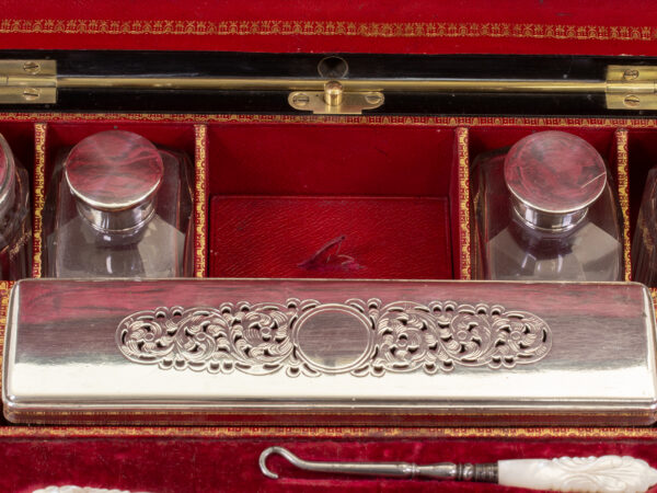 View of the lid of the hidden compartment