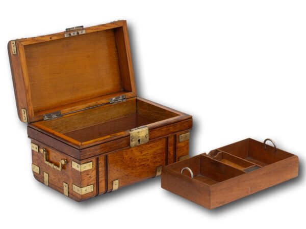 Overview of the Novelty Oak Cigar Trunk Humidor with the lid up and the top tray removed