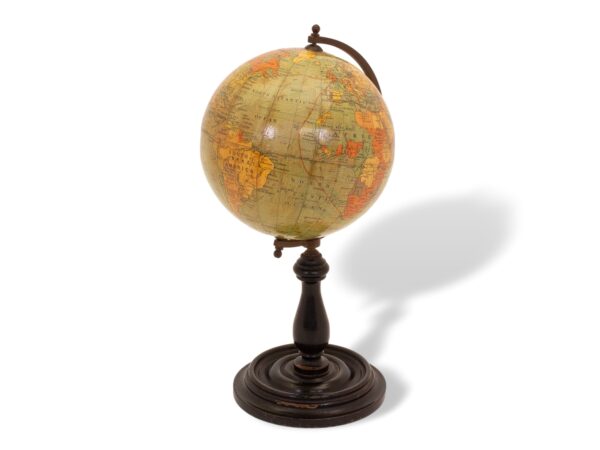 Overview of the Philips 6 Inch Terrestrial Globe