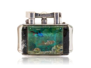 Front of the Dunhill Aquarium Half-Giant Table Lighter