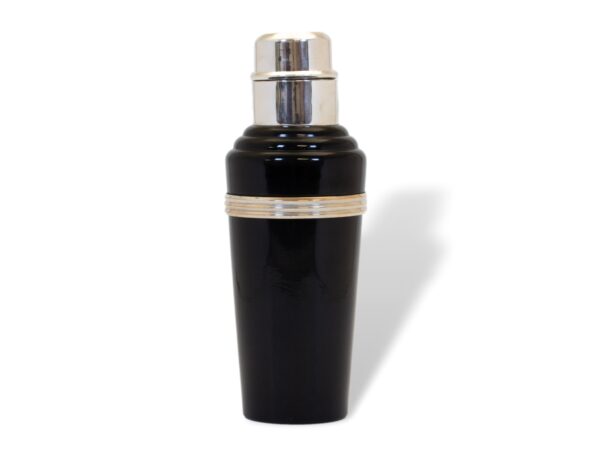 Overview of the Master Incolor Black Bakelite Cocktail Shaker