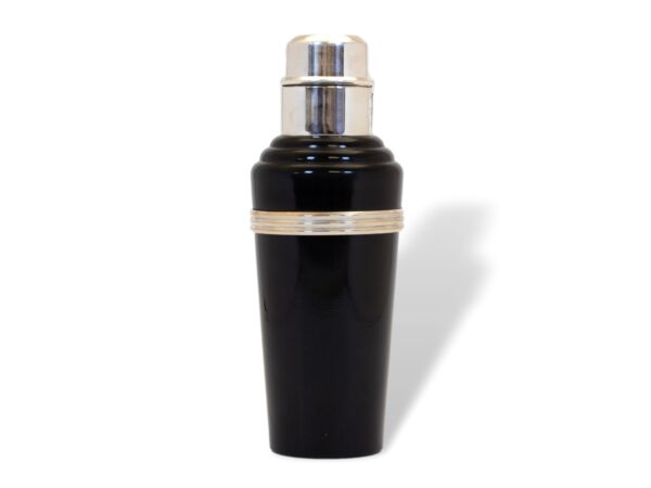 Overview of the Master Incolor Black Bakelite Cocktail Shaker