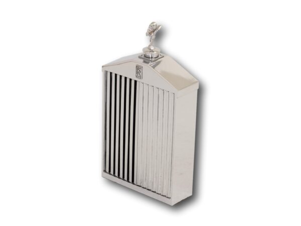 Front overview of the Classic Stable Rolls Royce Radiator Decanter