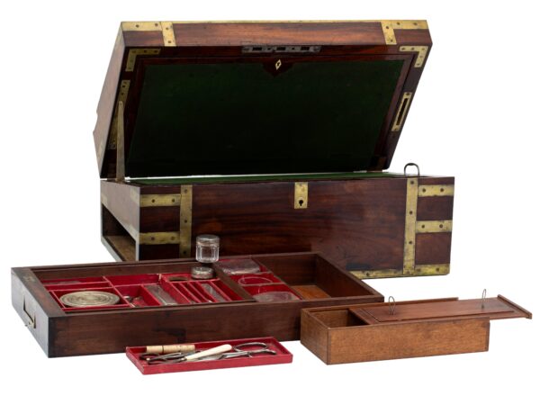 Front overview of the Captains Campaign Military Writing Box Compendium with the side drawer removed