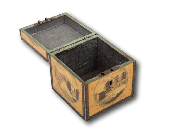 View of the interior of the Belgian Spa Tea Caddy