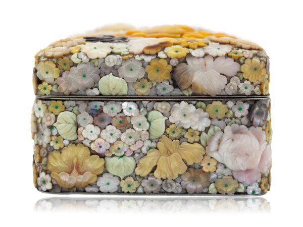 Overview of the Japanese Shibayama Millefiori Box