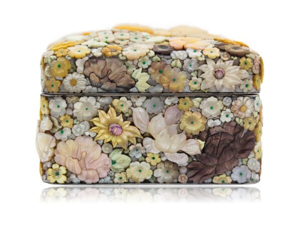 Overview of the Japanese Shibayama Millefiori Box