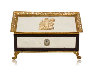 Front overview of the French Palais Royal Musical Writing Box