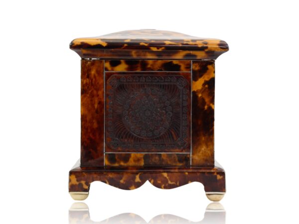 Side of the Pressed Tortoiseshell Floral Tea Caddy