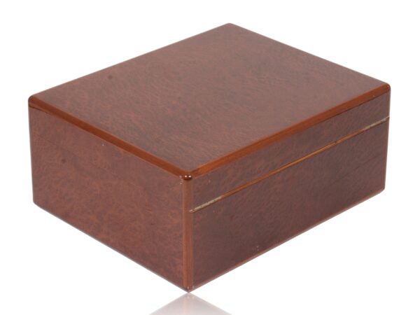 Rear overview of the Elie Bleu Paris Thuya Humidor