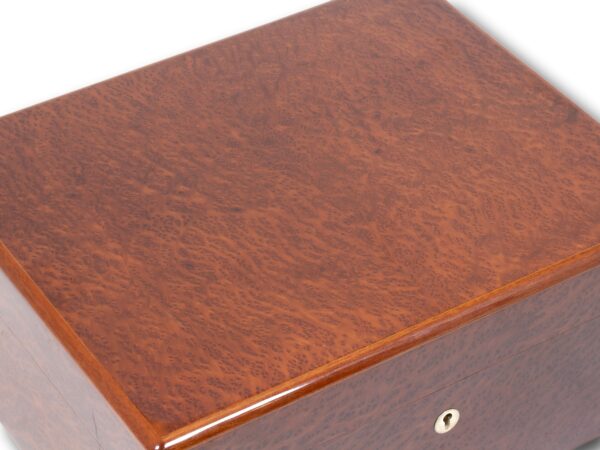 Top of the Elie Bleu Paris Thuya Humidor