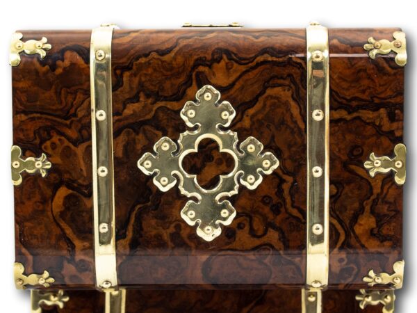 Close up of the lid on the Feathered Burr Walnut Decanter Box Betjemann Kenneth