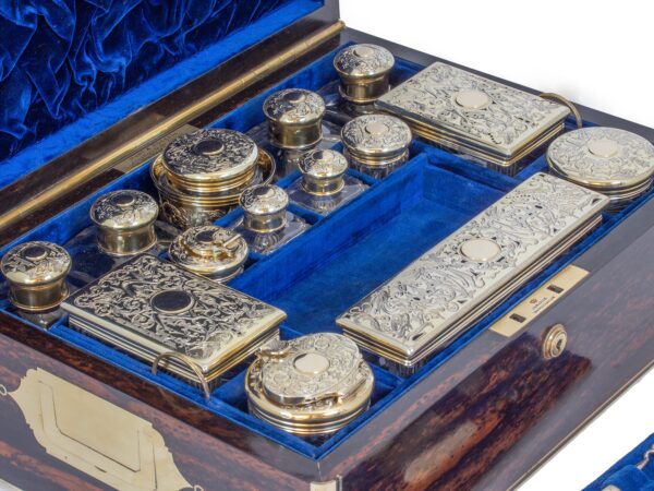 Close up of the top layer of the Coromandel Vanity Box Edwards for Hunt and Roskell with the tool tray removed
