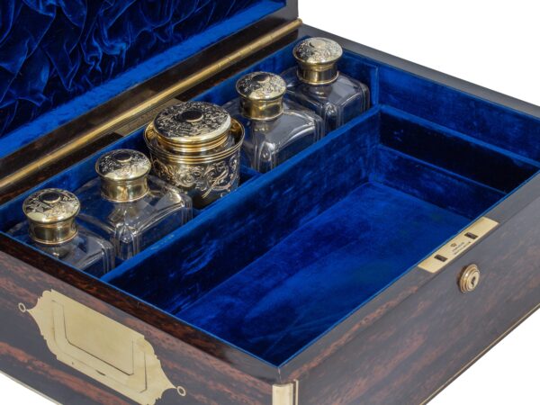 View of the top layer of the Coromandel Vanity Box Edwards for Hunt and Roskell with the second tray removed