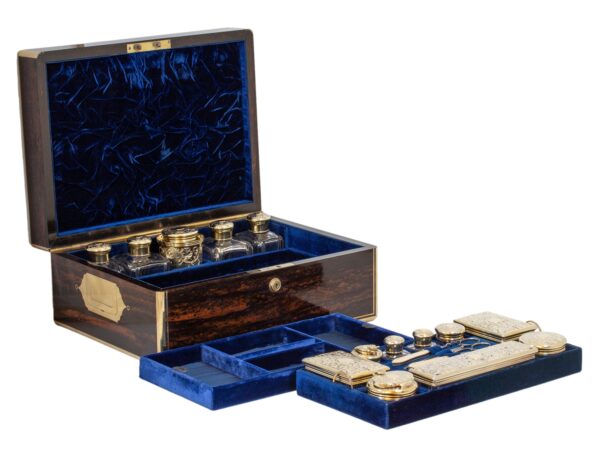 Front overview of the Coromandel Vanity Box Edwards for Hunt and Roskell with both trays removed