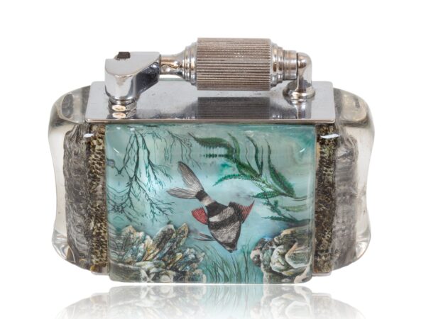 Front overview of the McMurdo Aquarium Table Lighter