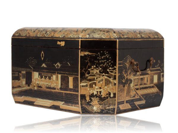 Front overview of the Chinese Export Lacquered Tea Chest