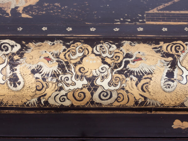 Close up of the dragon border from the Chinese Export Lacquered Tea Chest