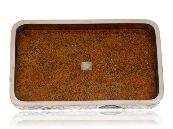 Inside lid of the Japanese Shibayama Millefiori Box Masamitsu