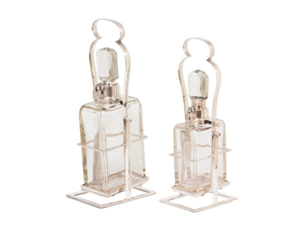 Overview of the Pair of Tilting Decanters Hukin & Heath