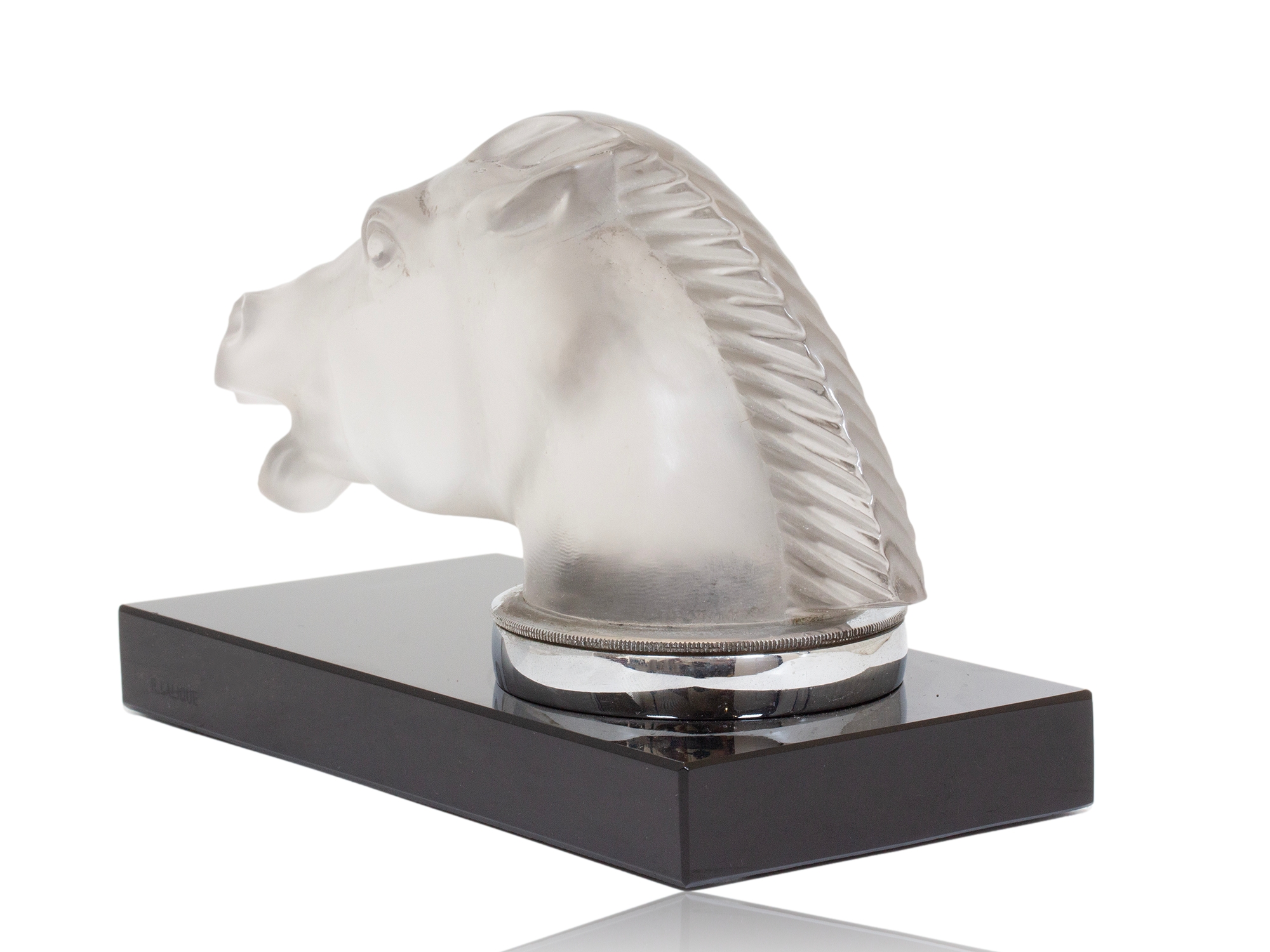 Rear overview of the Rene Lalique Car Mascot Epsom 1153