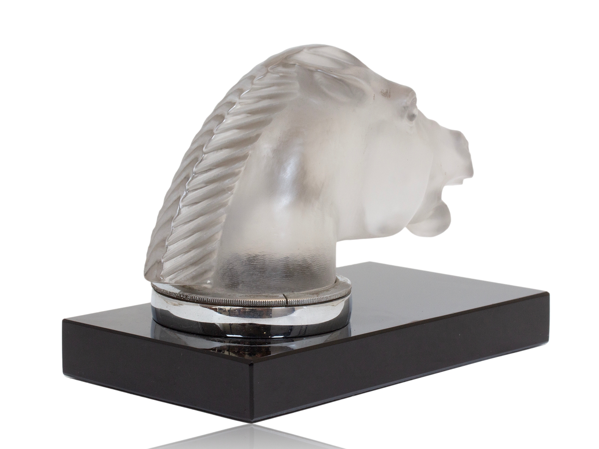 Rear overview of the Rene Lalique Car Mascot Epsom 1153